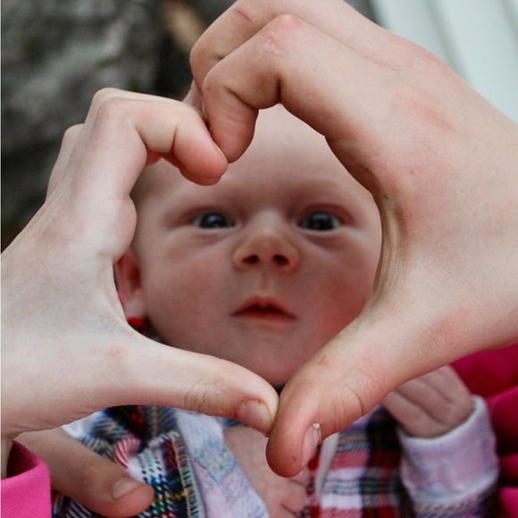 Meet your Posher, Felicia - Picture 7 of 7